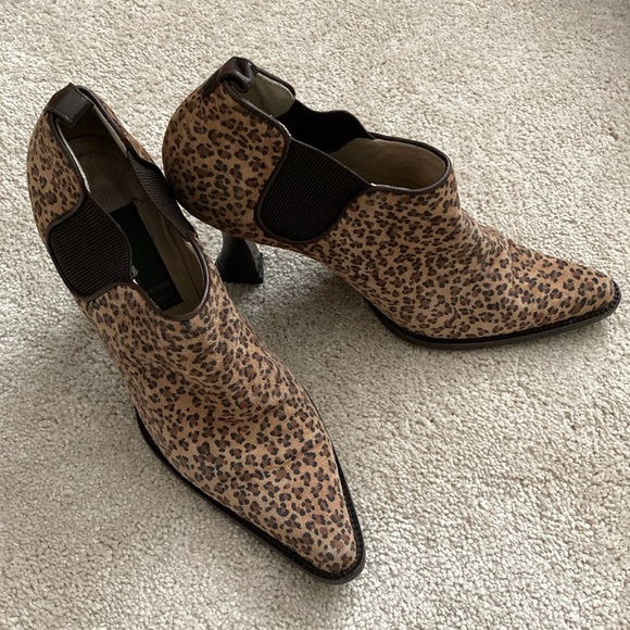 Fortuna Valentino Booties-Vintage - Picture 3 of 9